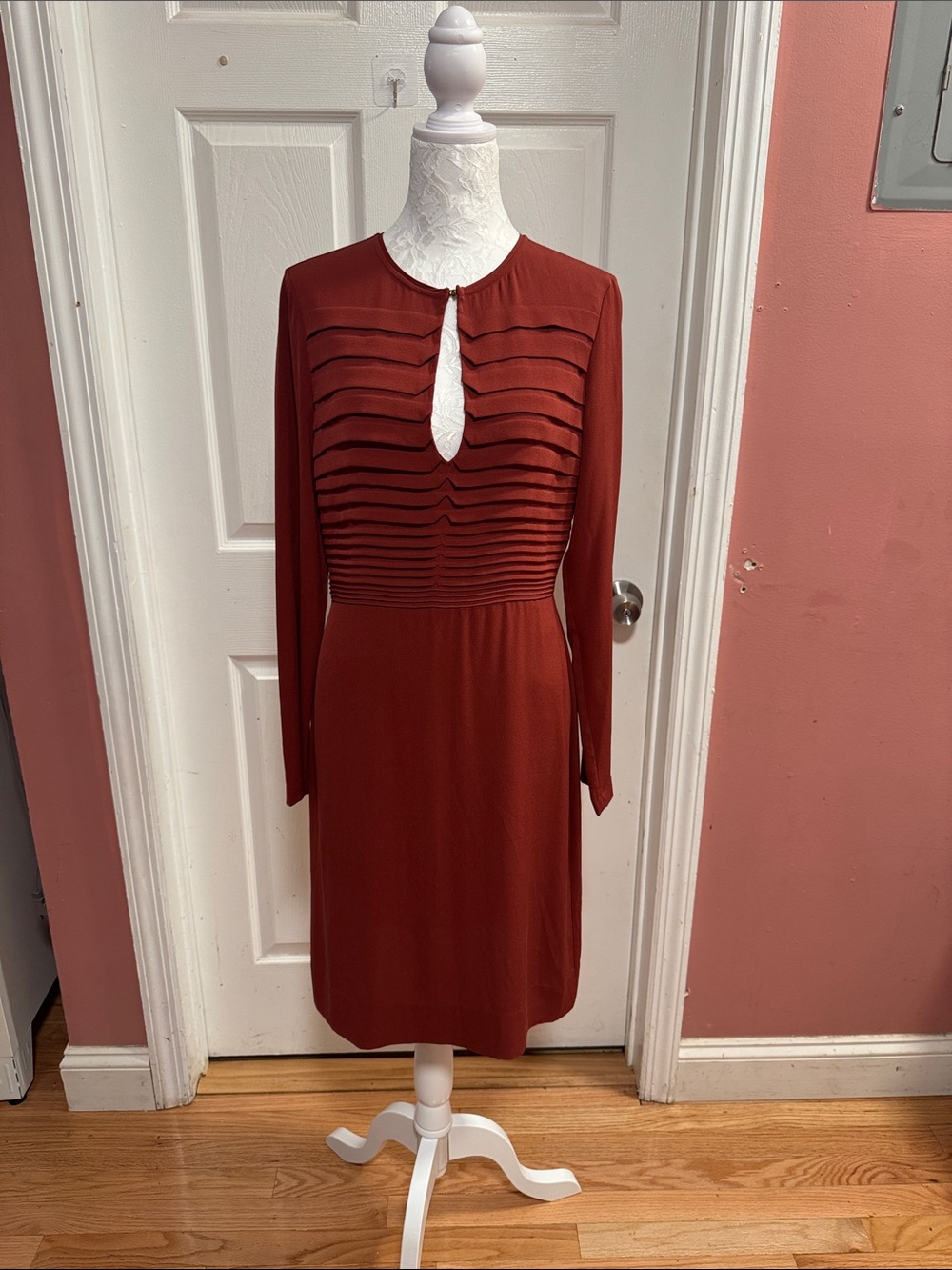 Diane Von Furstenberg 100% SILK burgundy Long-Sleeve Pleated Bodice Dress